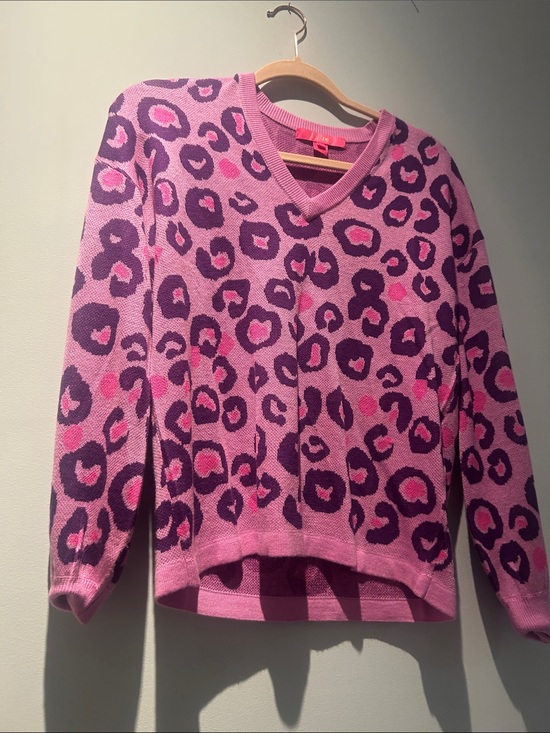 Lilly Pulitzer Sweaters - Lilly Pulitzer Pink & Purple Leopard V-Neck Sweater